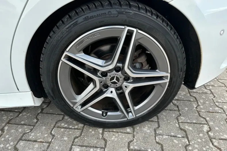 Mercedes-Benz A 200 din 2022 cu 61.922 km - oferta MER121494 - foto 20