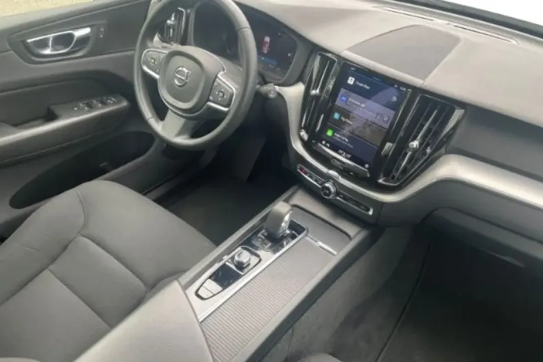 Volvo XC60 din 2022 cu 47.791 km - oferta VOL121497 - foto 3