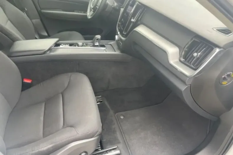 Volvo XC60 din 2022 cu 47.791 km - oferta VOL121497 - foto 5