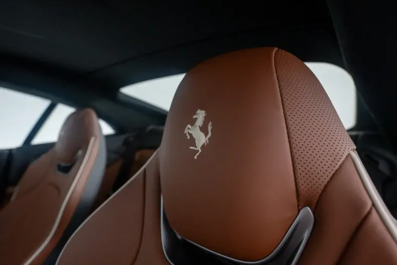 Ferrari Portofino din 2020 cu 2.200 km - oferta FER121501 - foto 19