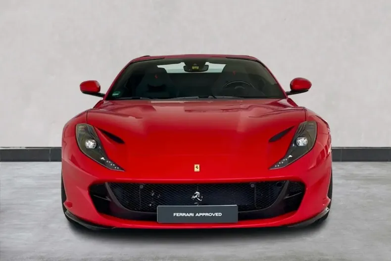Ferrari 812 din 2021 cu 9.500 km - oferta FER121502 - foto 3
