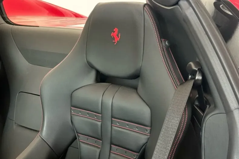 Ferrari 812 din 2021 cu 9.500 km - oferta FER121502 - foto 13