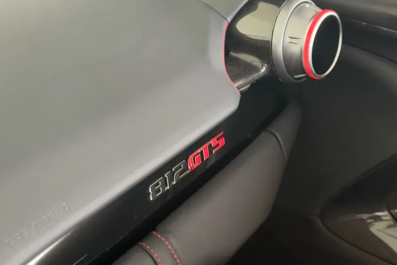 Ferrari 812 din 2021 cu 9.500 km - oferta FER121502 - foto 19