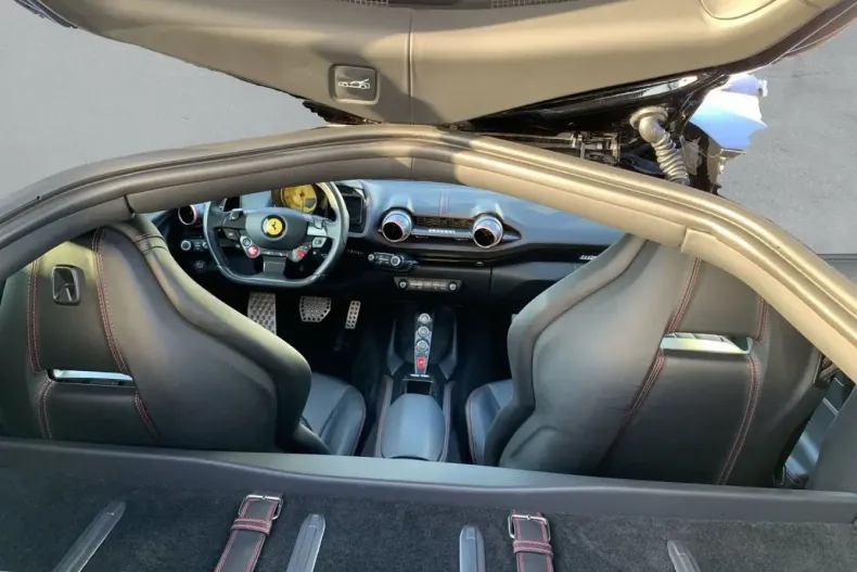 Ferrari 812 din 2020 cu 11.500 km - oferta FER121503 - foto 5