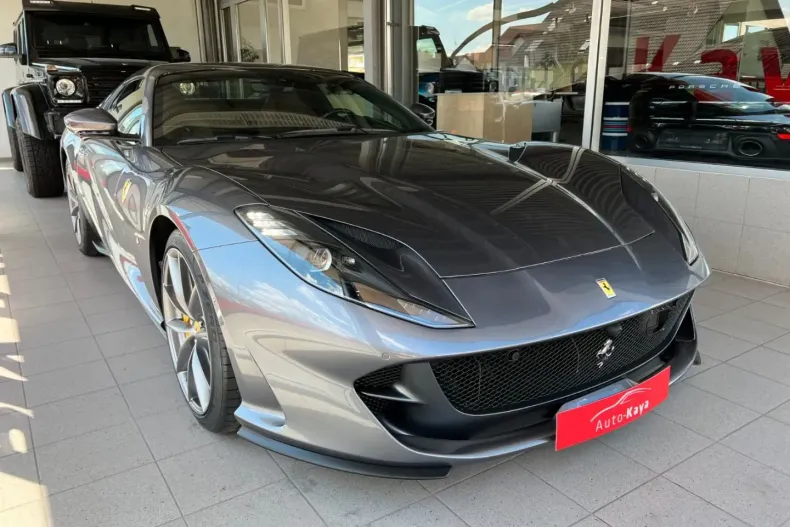Ferrari 812 din 2022 cu 5.500 km - oferta FER121505 - foto 7