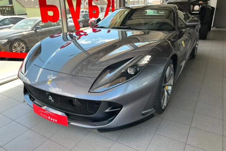 Ferrari 812 din 2022 cu 5.500 km - oferta FER121505 - foto 8
