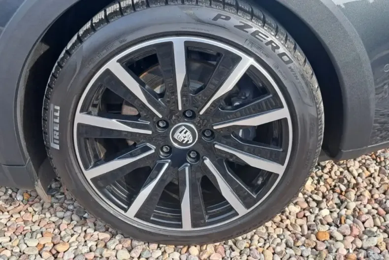 Porsche Taycan din 2023 cu 34.600 km - oferta POR121507 - foto 8