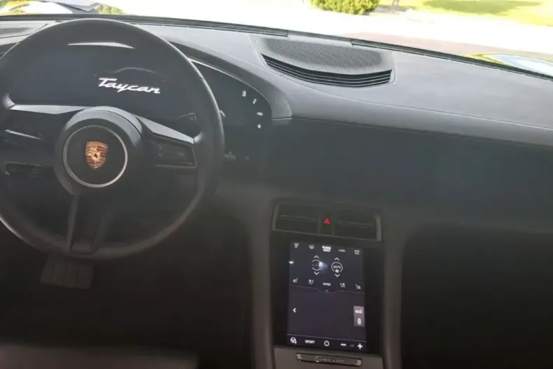 Porsche Taycan din 2023 cu 34.600 km - oferta POR121507 - foto 12