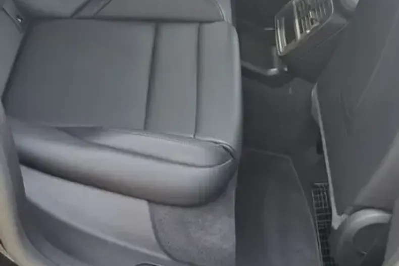 Porsche Taycan din 2023 cu 34.600 km - oferta POR121507 - foto 14