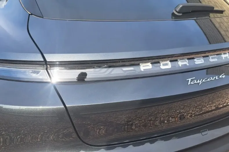 Porsche Taycan din 2023 cu 34.600 km - oferta POR121507 - foto 20