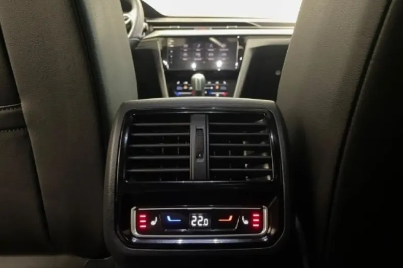 Volkswagen Arteon din 2023 cu 30.000 km - oferta VOL121514 - foto 13