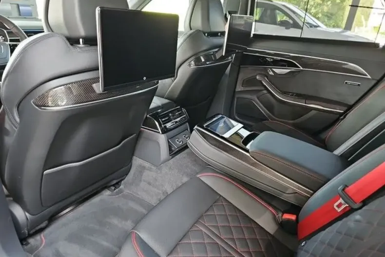 Audi A8 din 2024 cu 16.800 km - oferta AUD121515 - foto 19