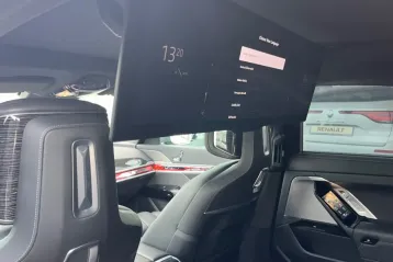 BMW 740 din 2023 - oferta BMW121520