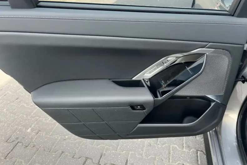 BMW 740 din 2023 cu 72.500 km - oferta BMW121520 - foto 6