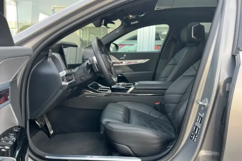 BMW 740 din 2023 cu 72.500 km - oferta BMW121520 - foto 20