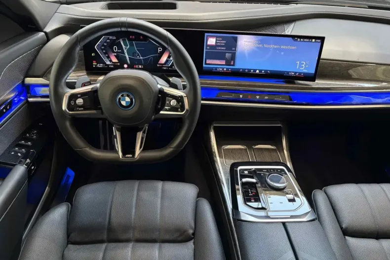 BMW 750 din 2023 cu 85.600 km - oferta BMW121522 - foto 4