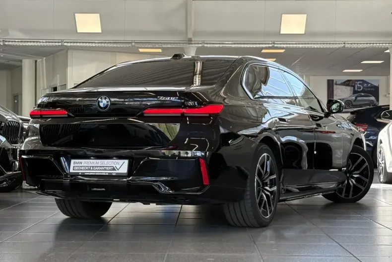 BMW 750 din 2023 cu 85.600 km - oferta BMW121522 - foto 30