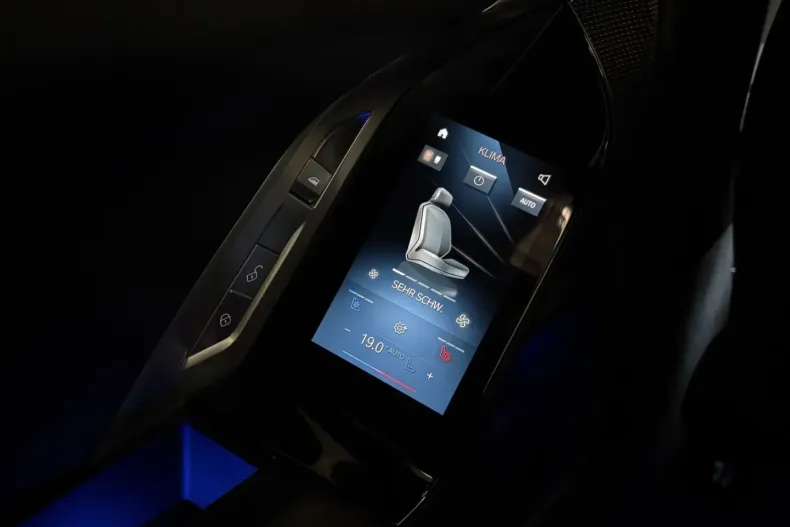 BMW 750 din 2023 cu 85.600 km - oferta BMW121522 - foto 36