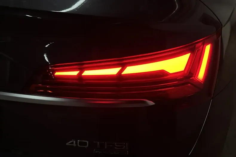 Audi Q5 din 2024 cu 3.000 km - oferta AUD121524 - foto 14