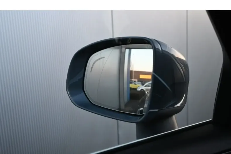 Volvo XC90 din 2021 cu 66.900 km - oferta VOL121525 - foto 14