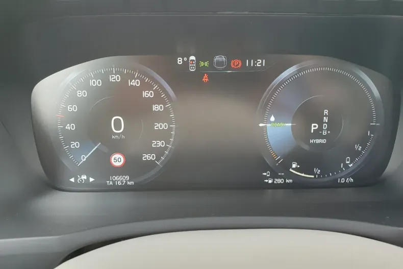 Volvo XC90 din 2021 cu 106.700 km - oferta VOL121527 - foto 2