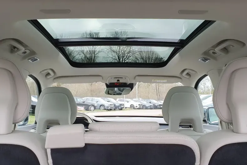 Volvo XC90 din 2021 cu 106.700 km - oferta VOL121527 - foto 3