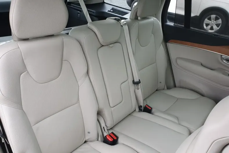 Volvo XC90 din 2021 cu 106.700 km - oferta VOL121527 - foto 8