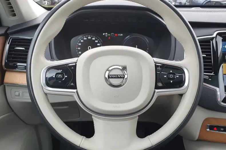 Volvo XC90 din 2021 cu 106.700 km - oferta VOL121527 - foto 16
