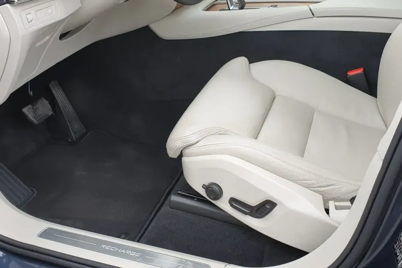 Volvo XC90 din 2021 cu 106.700 km - oferta VOL121527 - foto 19