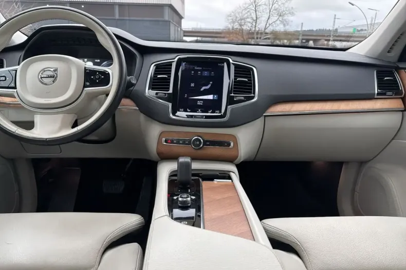 Volvo XC90 din 2021 cu 81.500 km - oferta VOL121528 - foto 14