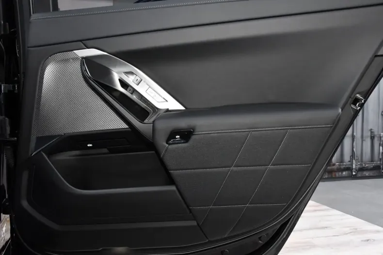 BMW 760 din 2023 cu 28.041 km - oferta BMW121535 - foto 13