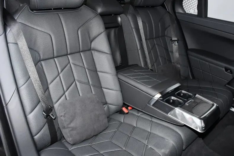 BMW 760 din 2023 cu 28.041 km - oferta BMW121535 - foto 16