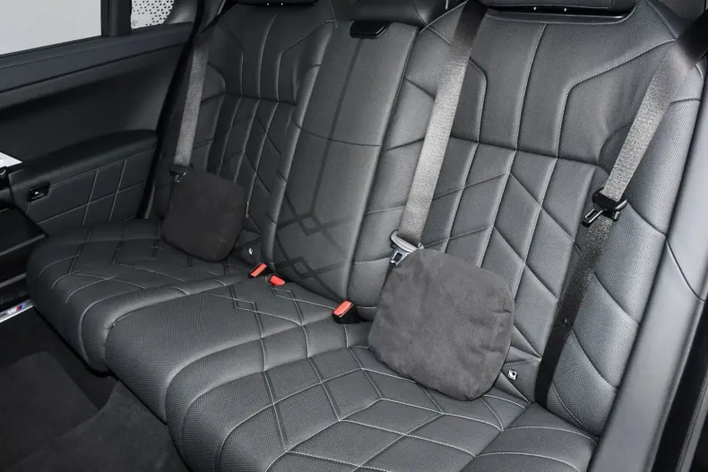 BMW 760 din 2023 cu 28.041 km - oferta BMW121535 - foto 26