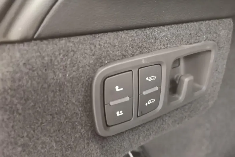 Lamborghini Urus din 2021 cu 58.999 km - oferta LAM121539 - foto 24