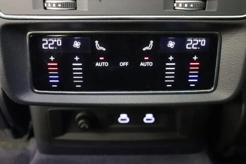 Audi RSQ8 din 2022 cu 35.245 km - oferta AUD121542 - foto 17