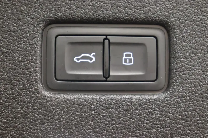 Audi RSQ8 din 2022 cu 35.245 km - oferta AUD121542 - foto 18