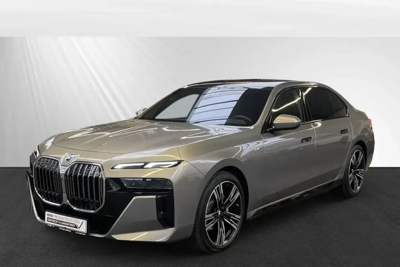 BMW 740 din 2024 cu 18.020 km - oferta BMW121549 - foto 1