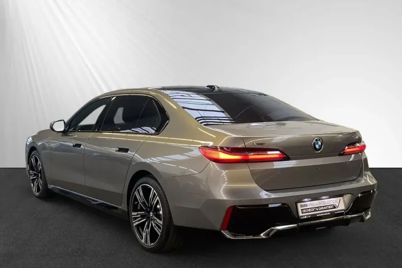 BMW 740 din 2024 cu 18.020 km - oferta BMW121549 - foto 2