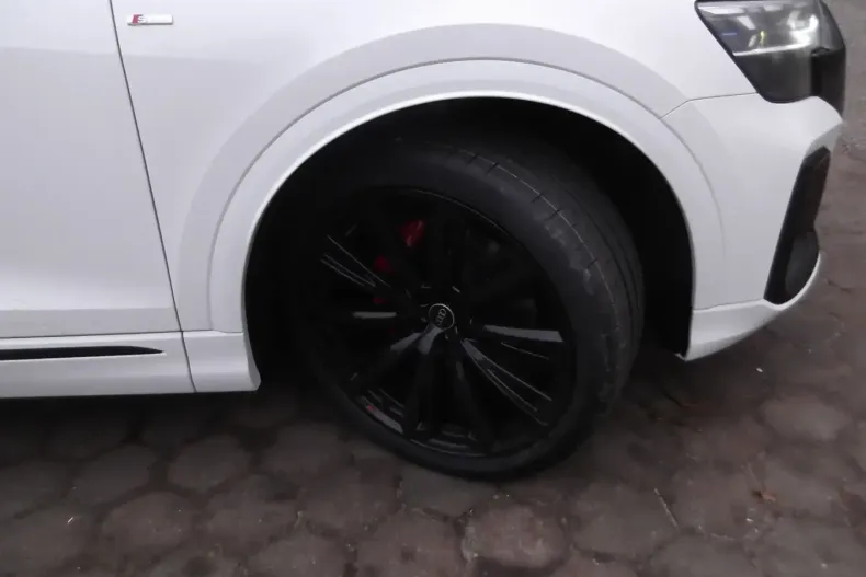 Audi Q8 din 2025 cu 20 km - oferta AUD121552 - foto 12