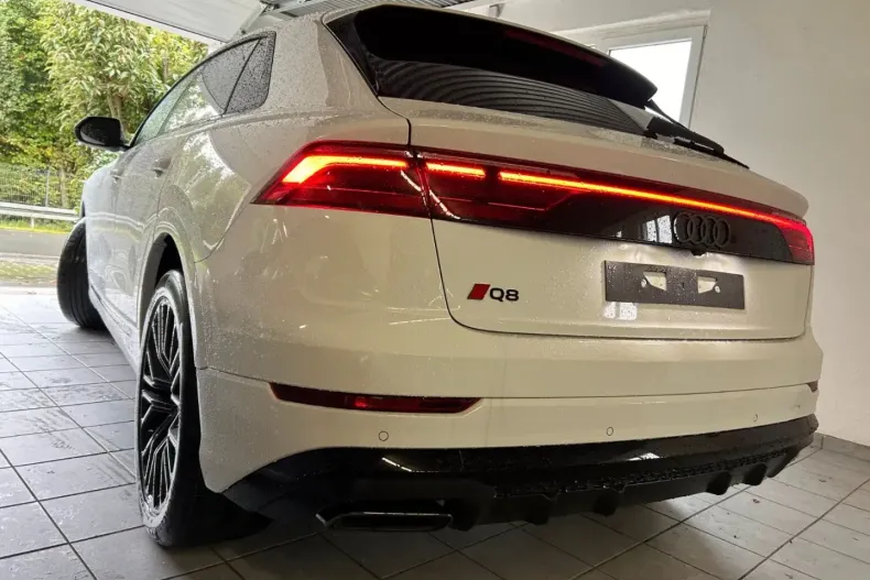 Audi Q8 din 2024 cu 20 km - oferta AUD121553 - foto 4