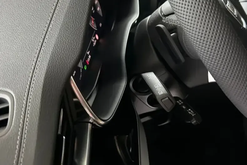 Audi Q8 din 2024 cu 20 km - oferta AUD121553 - foto 13