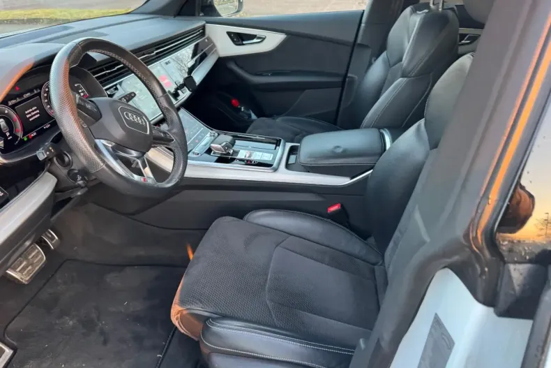 Audi Q8 din 2021 cu 83.000 km - oferta AUD121554 - foto 7