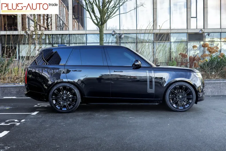 Land Rover Range Rover din 2023 cu 30.000 km - oferta LAN121555 - foto 9