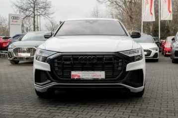 Audi Q8 din 2021 - oferta AUD121556