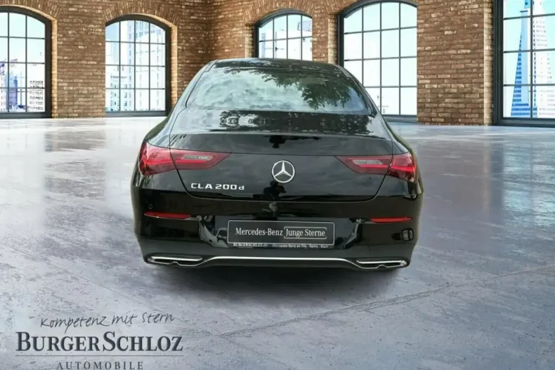 Mercedes-Benz CLA 200 din 2024 cu 25.055 km - oferta MER121574 - foto 6