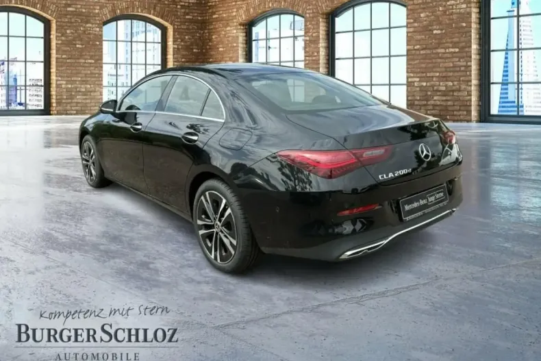 Mercedes-Benz CLA 200 din 2024 cu 25.055 km - oferta MER121574 - foto 7
