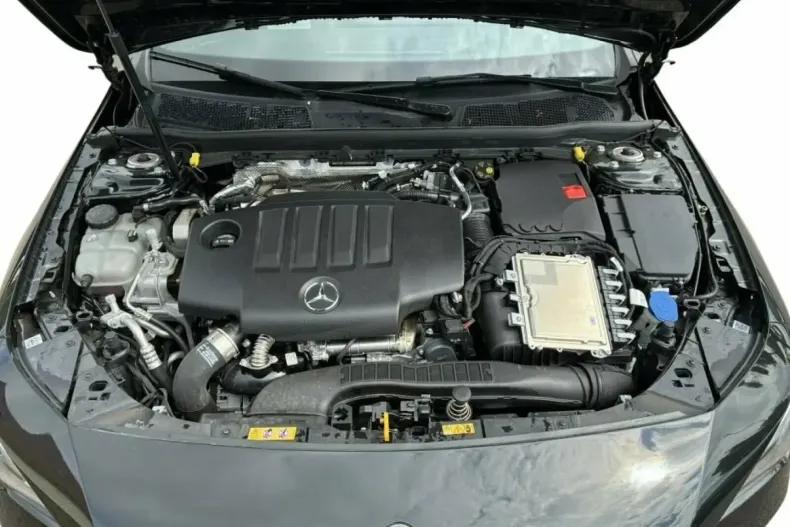 Mercedes-Benz CLA 200 din 2024 cu 25.055 km - oferta MER121574 - foto 10