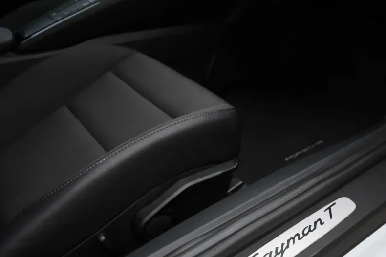 Porsche Cayman din 2023 cu 8.381 km - oferta POR121576 - foto 13