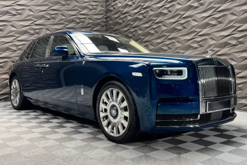 Rolls-Royce Phantom din 2022 cu 25.000 km - oferta ROL121580 - foto 1