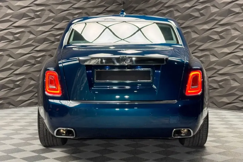 Rolls-Royce Phantom din 2022 cu 25.000 km - oferta ROL121580 - foto 4
